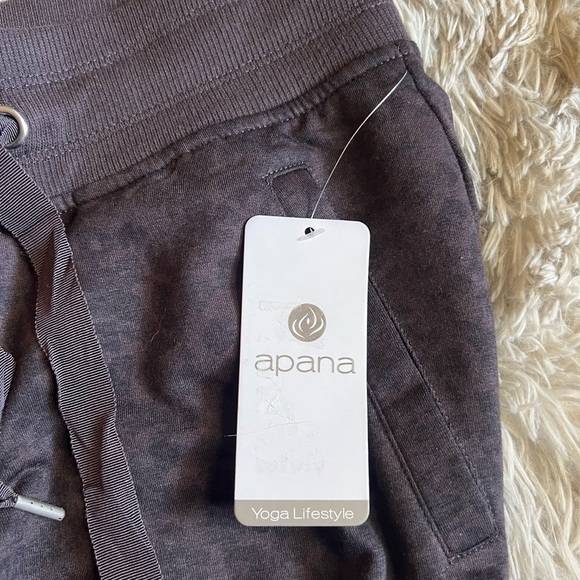 NWT Apana little leopard purple printed jogger sweatpants - Picture 3 of 5